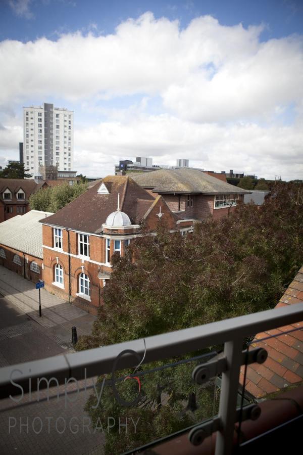 Toothbrush Apartments - Central Ipswich St Peters St Luaran gambar
